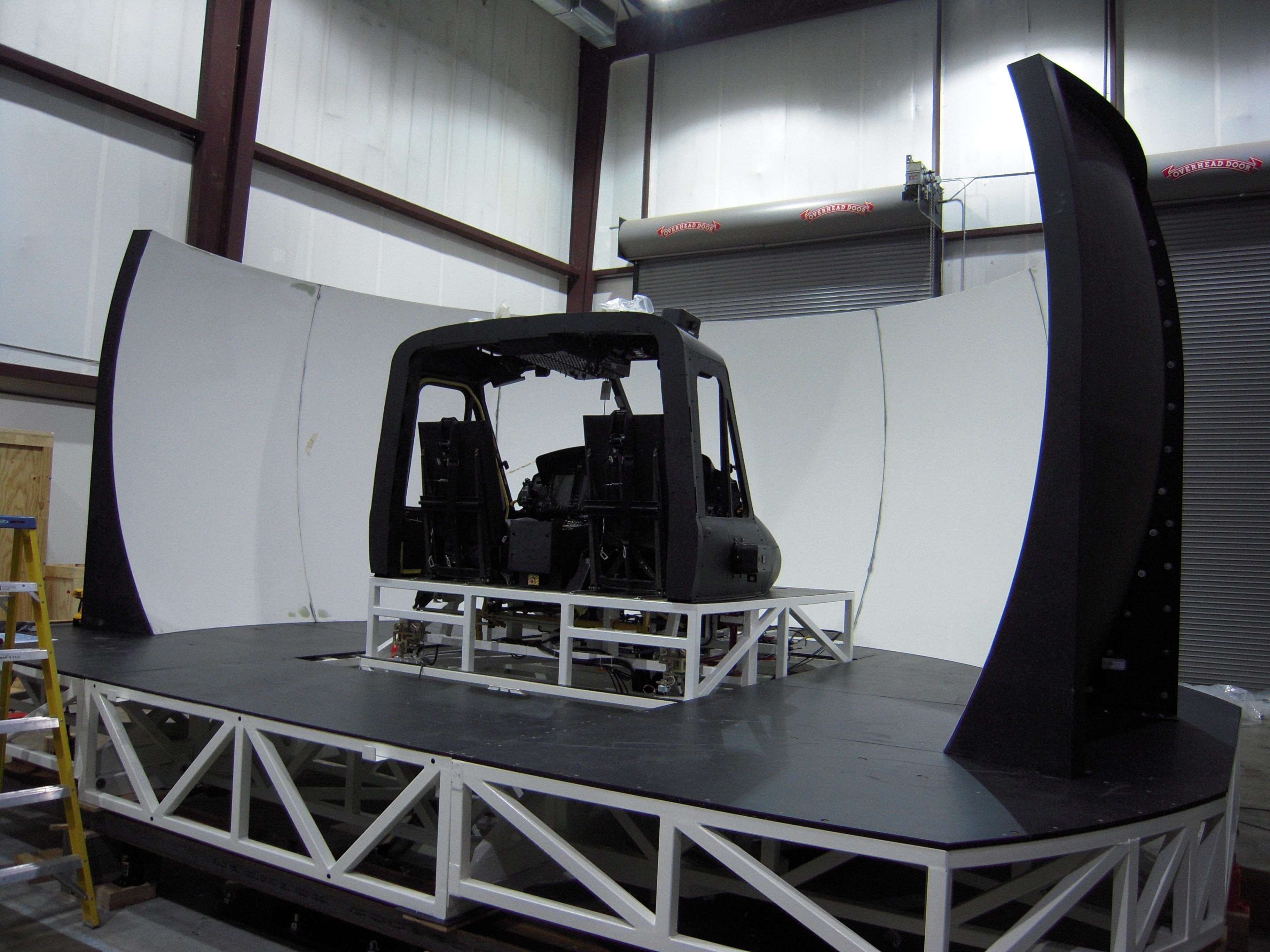 Curved Displays – Immersive Multi-Projector Installation